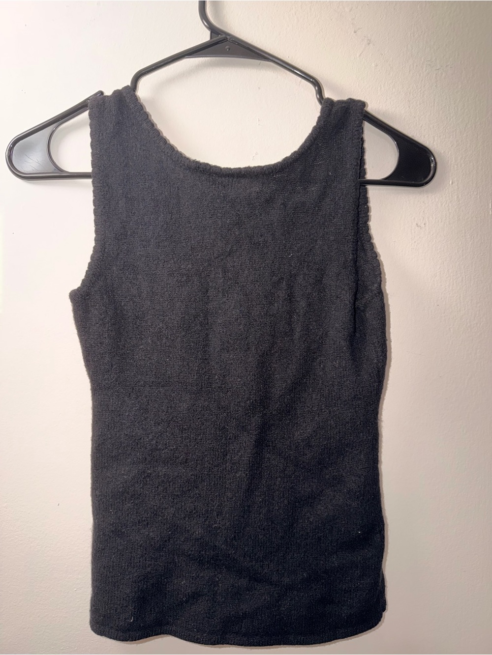 Black Ruffle-Trim Tank Top - Picture 3 of 4